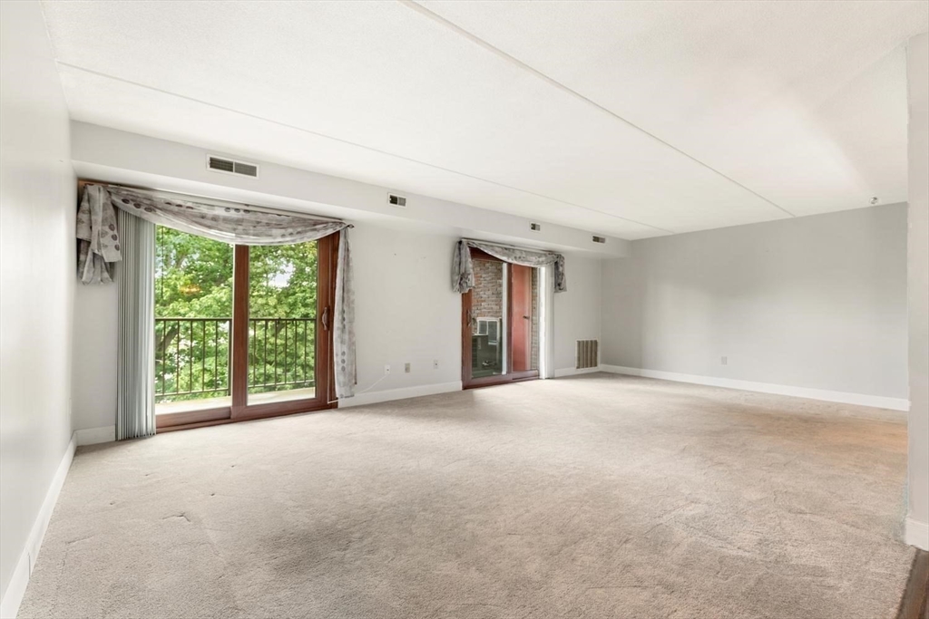 148 Marble St # 404 Property Photo 15