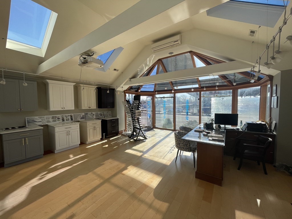 429 Worcester Road Property Photo 14