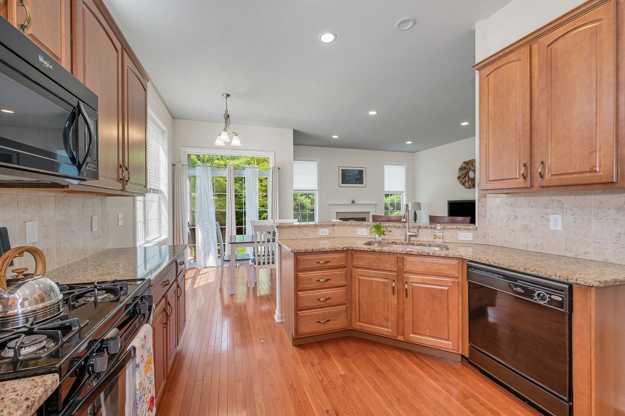 106 Sherwood Dr Methuen Ma 01844 Property Photo 5