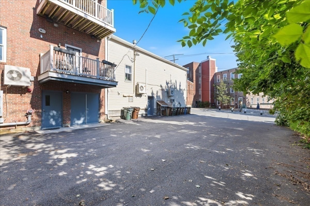 48 Main St Property Photo 4