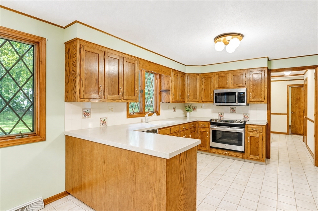 120 Green Tree Lane Property Photo 4