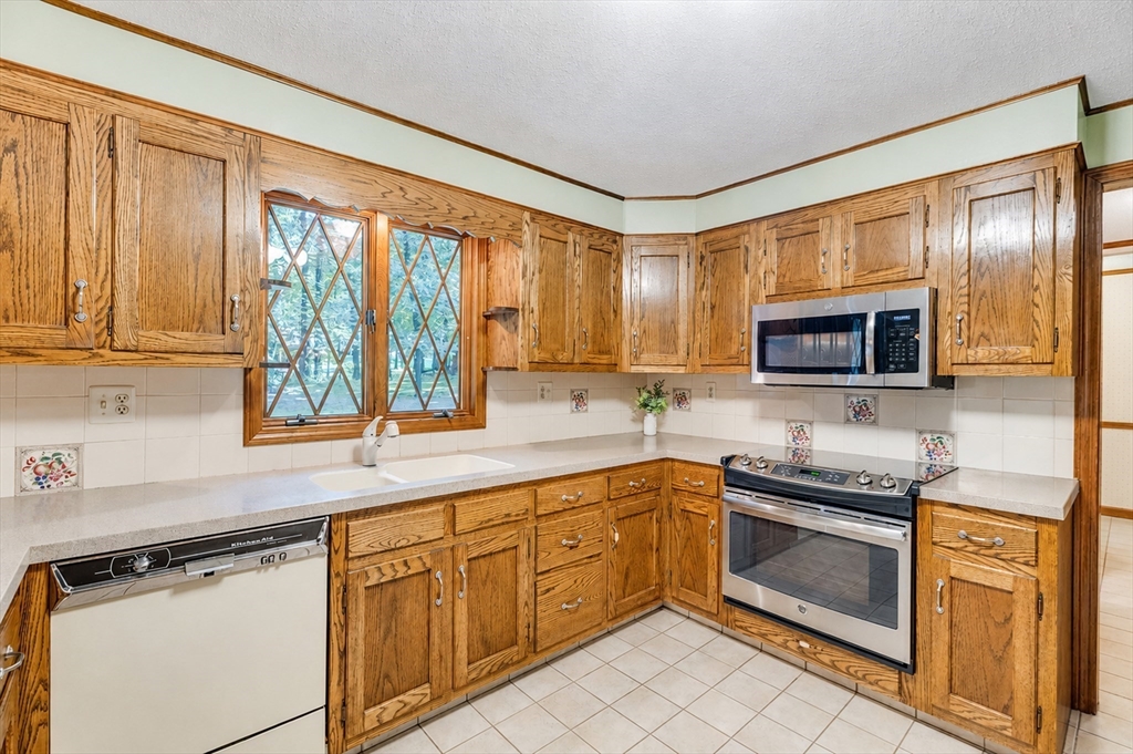 120 Green Tree Lane Property Photo 8