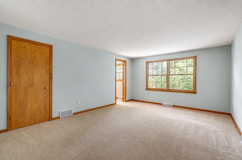 120 Green Tree Lane Property Photo 18