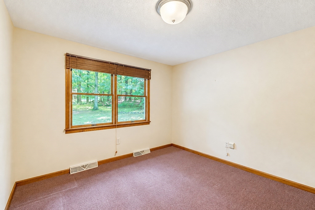 120 Green Tree Lane Property Photo 36