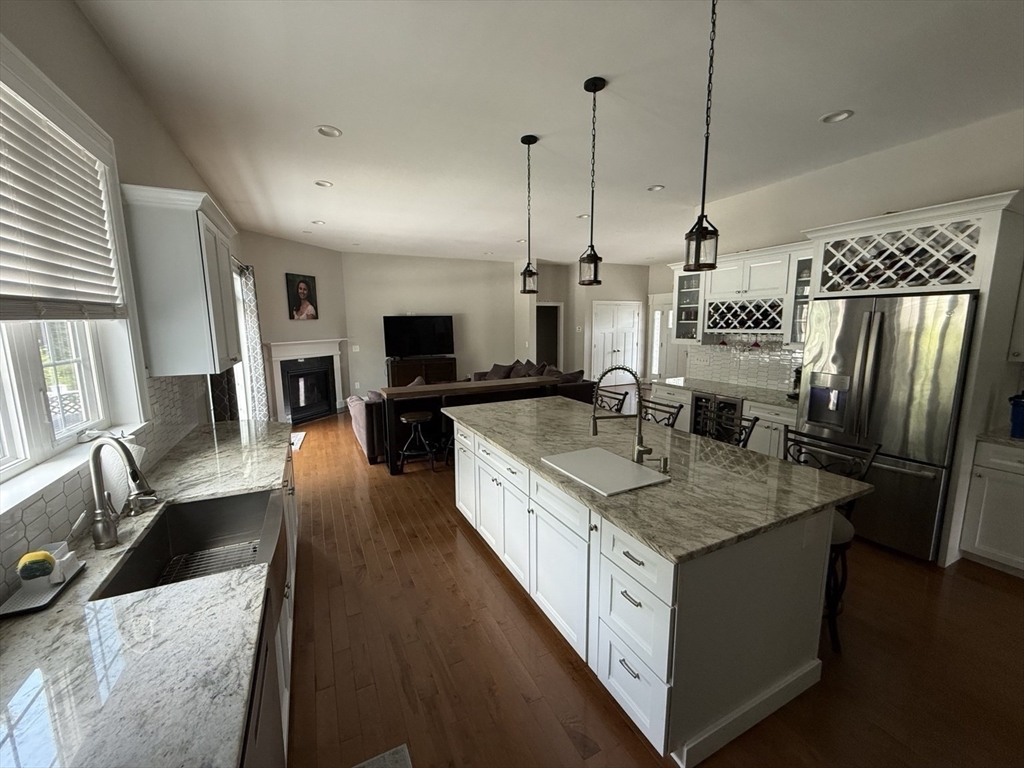 14 Stone Ridge Dr Property Photo 3