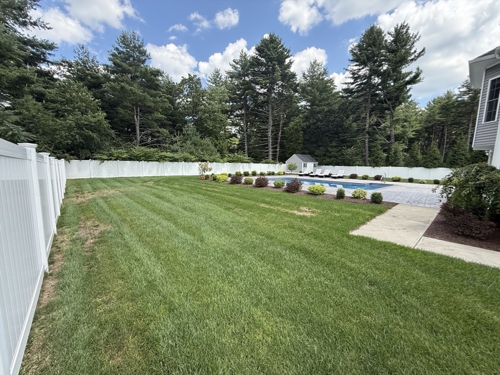 14 Stone Ridge Dr Property Photo 24