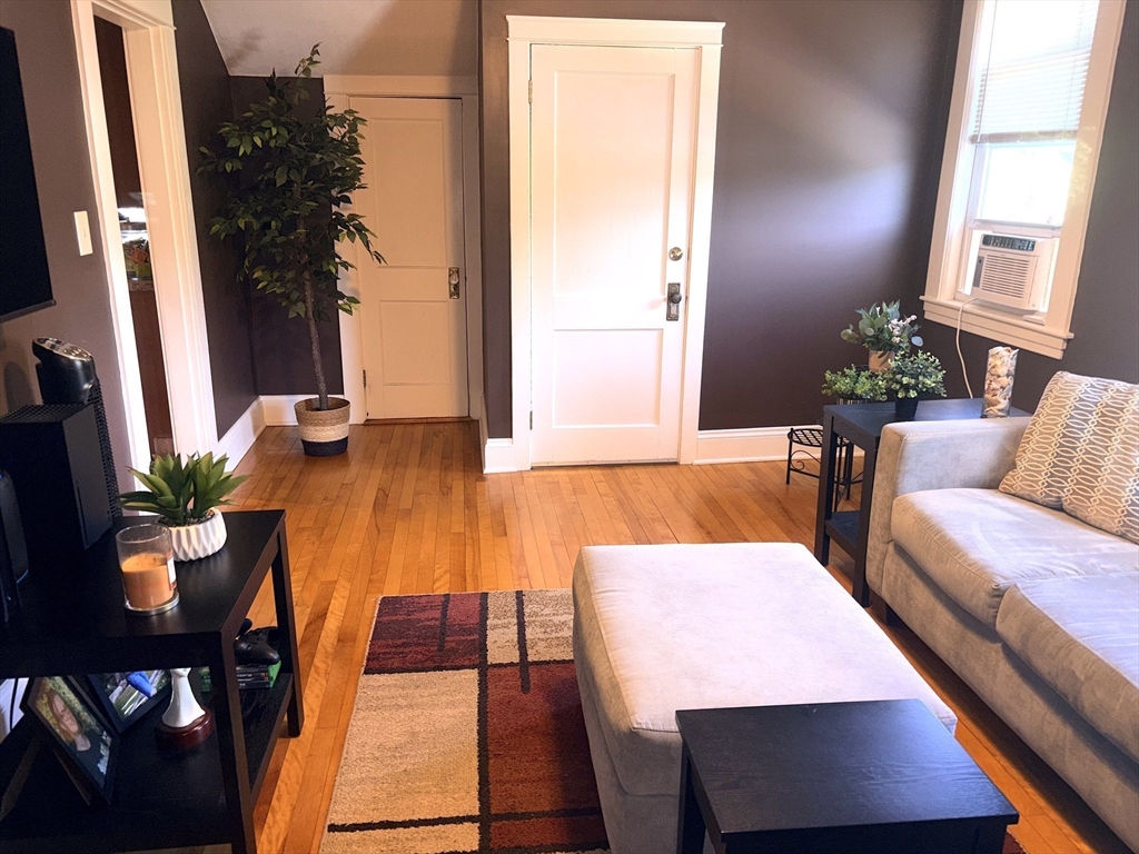 10 Eddy St Property Photo 31