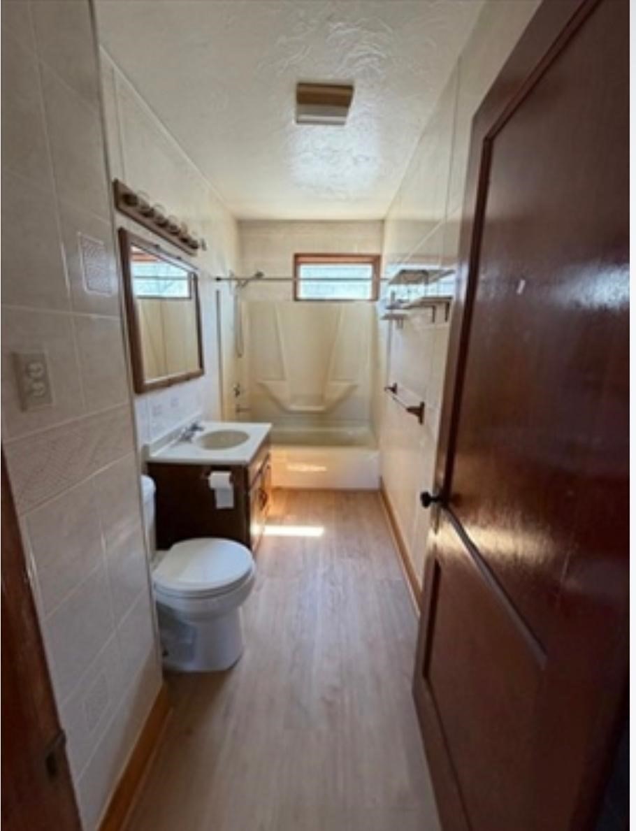 49 Perry Ave # 2 Property Photo 7