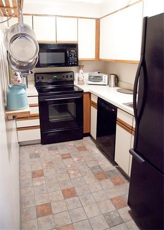 145 Pinckney St. (furnished) # 432 Property Photo 6