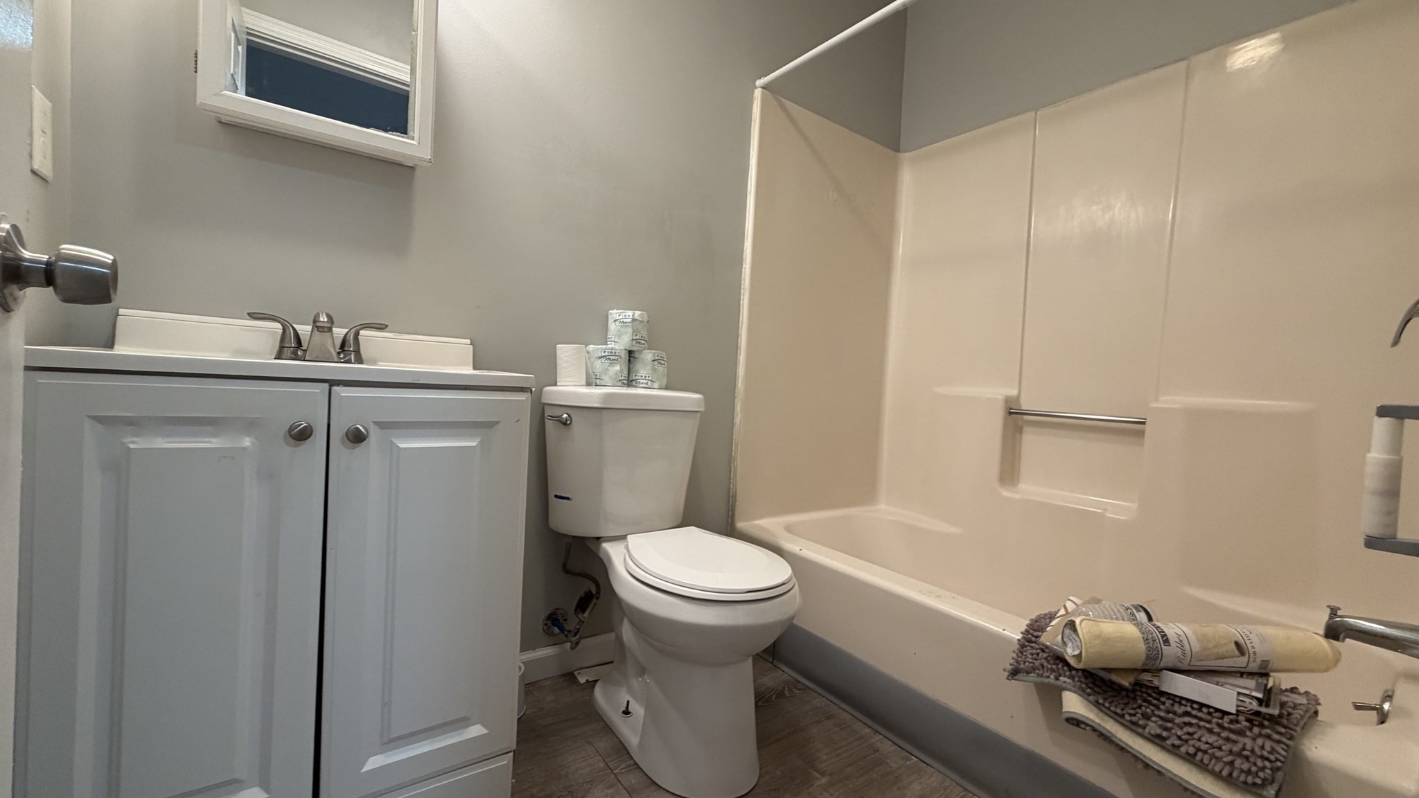 174 Locust St Property Photo 10