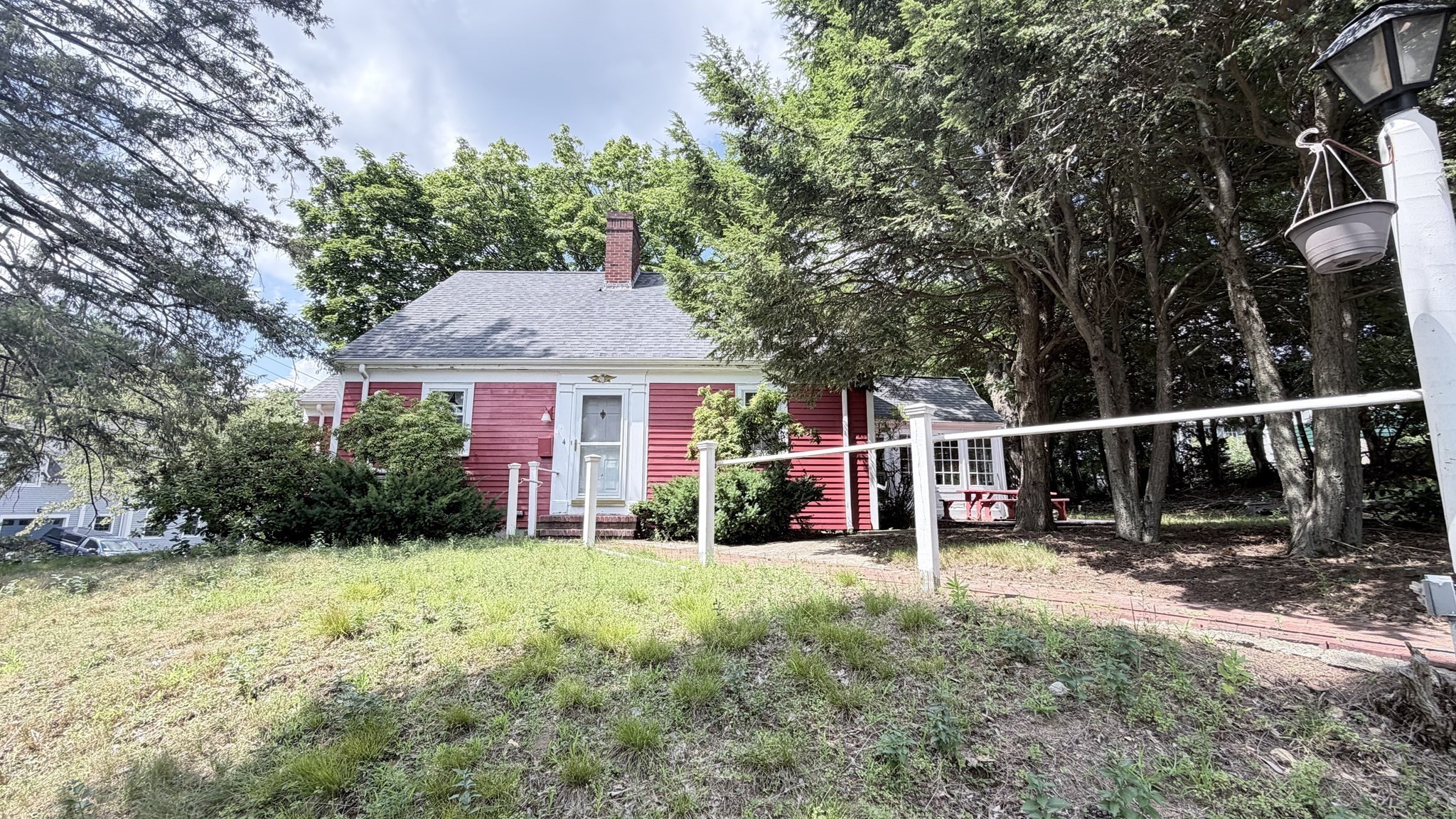4 Mossdale Rd Property Photo 1