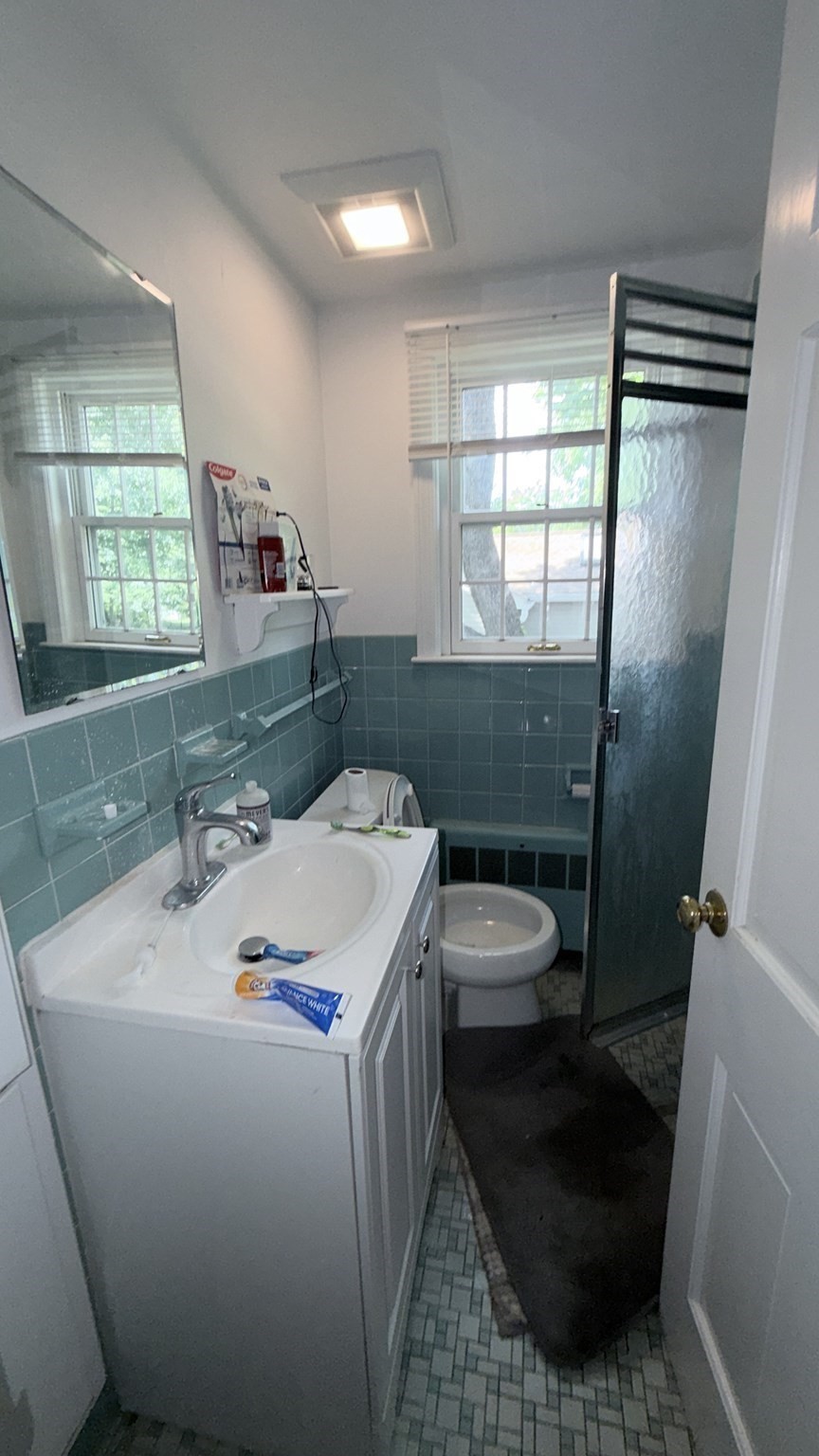 4 Mossdale Rd Property Photo 7