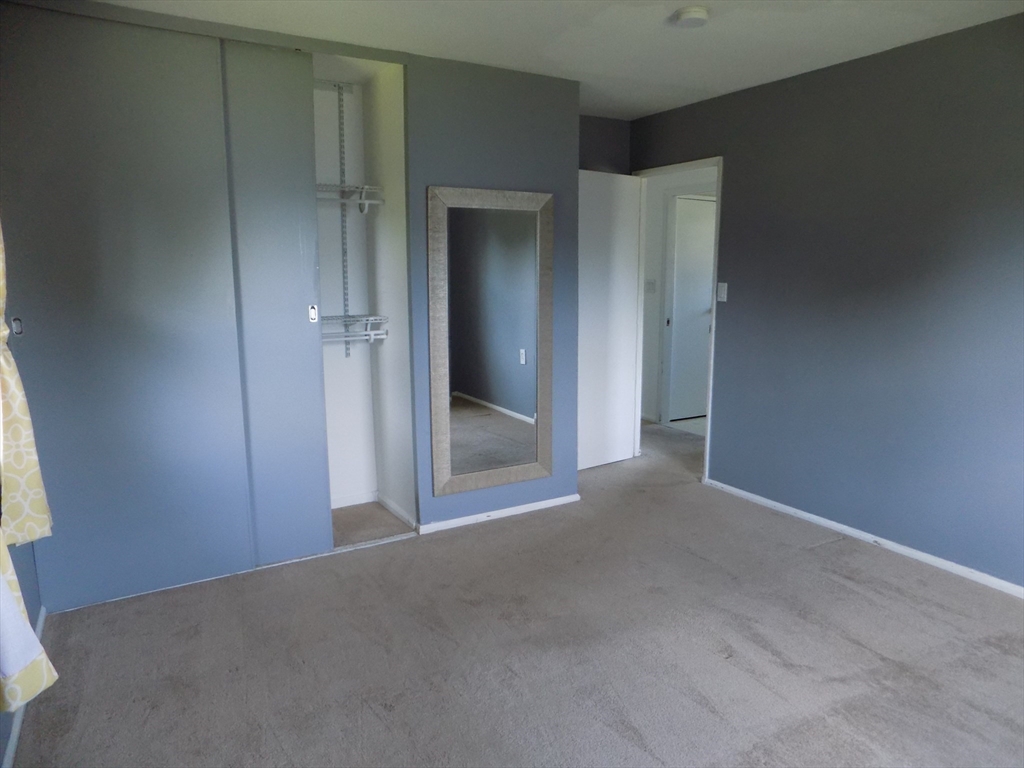 4 South Richard St Property Photo 12