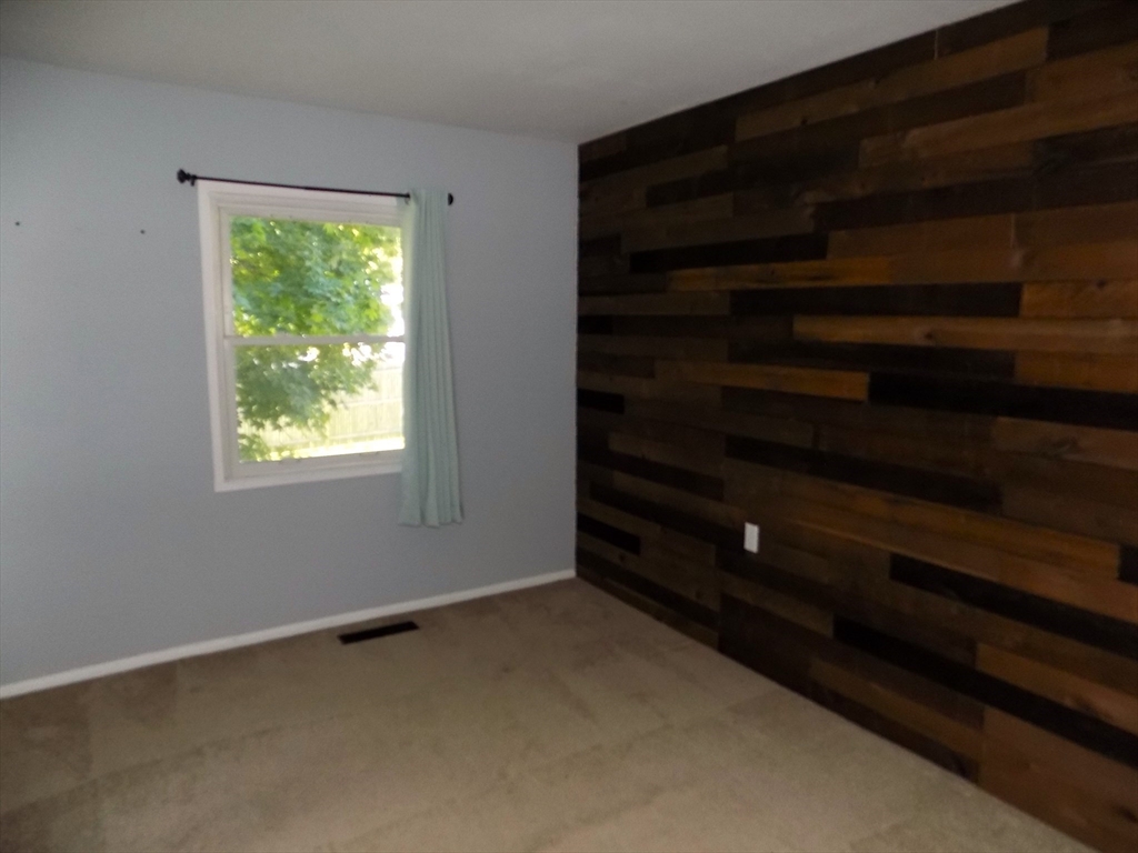 4 South Richard St Property Photo 14