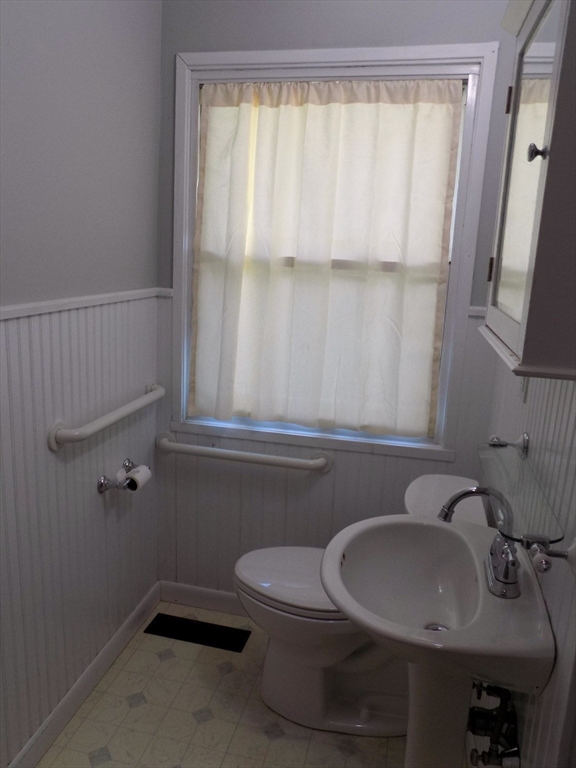 4 South Richard St Property Photo 17