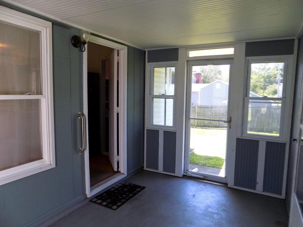 4 South Richard St Property Photo 23
