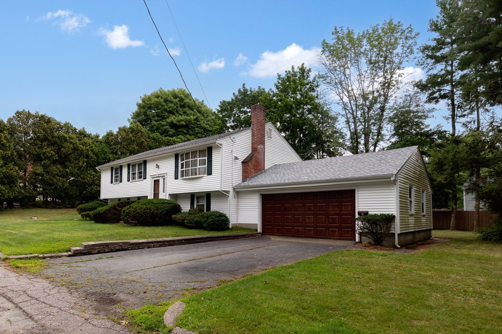 44 Ellis Circle Property Photo 1