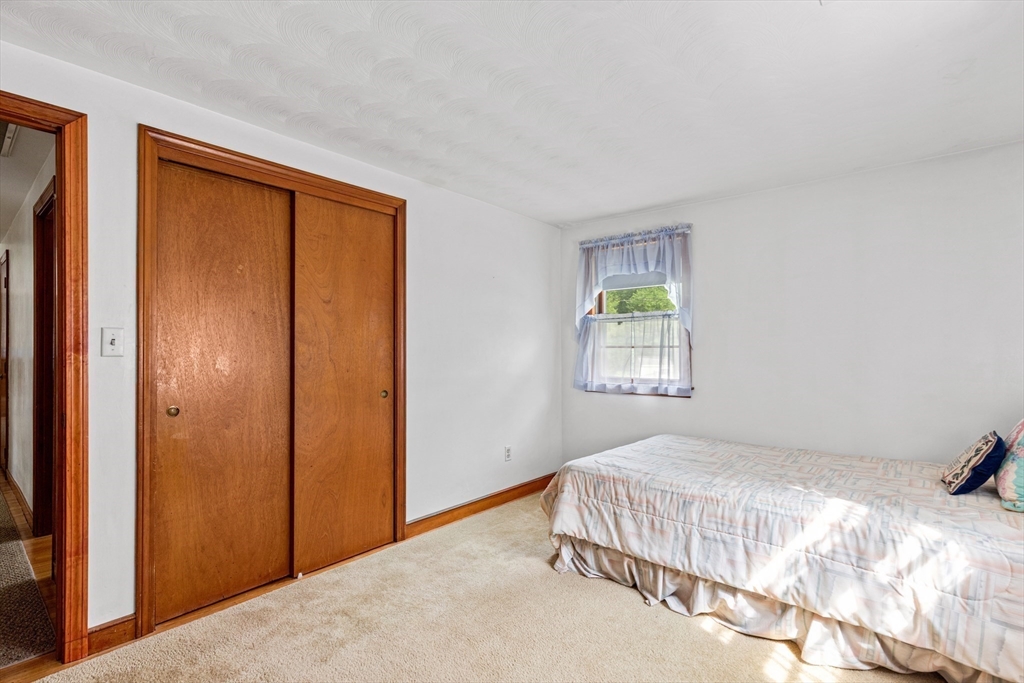 44 Ellis Circle Property Photo 14