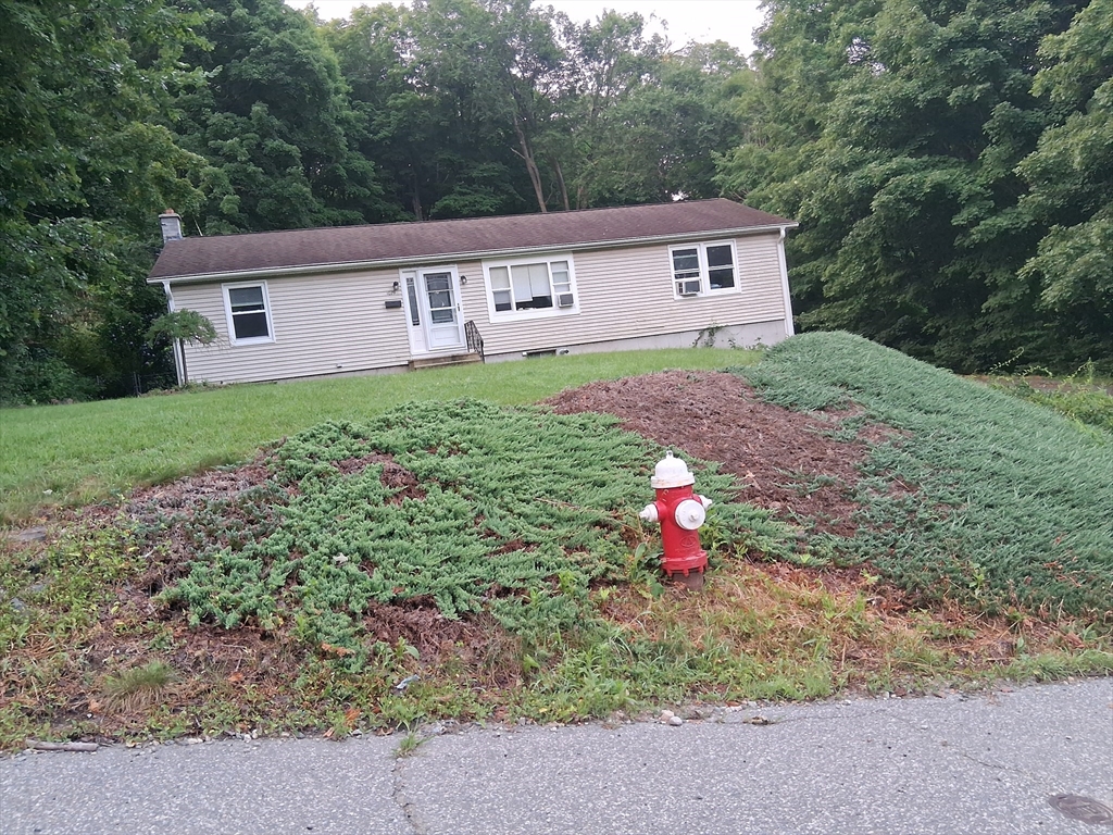 1029 School St Property Photo 1
