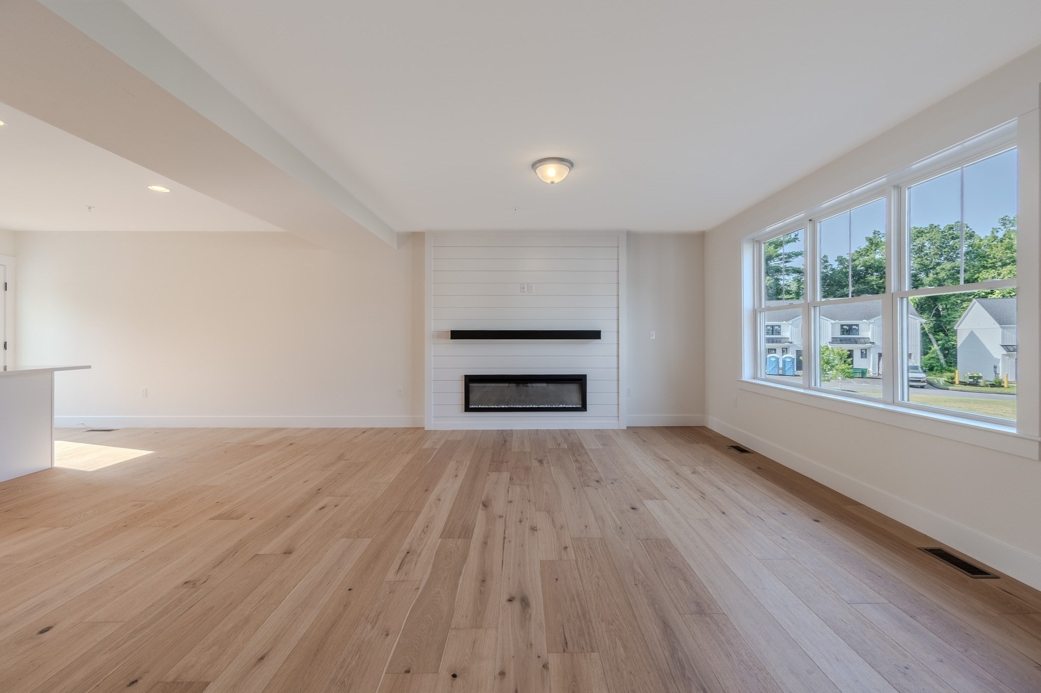 112 Genest St # 16 Property Photo 6