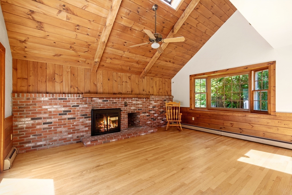 29 Sleepy Hollow Drive Property Photo 7