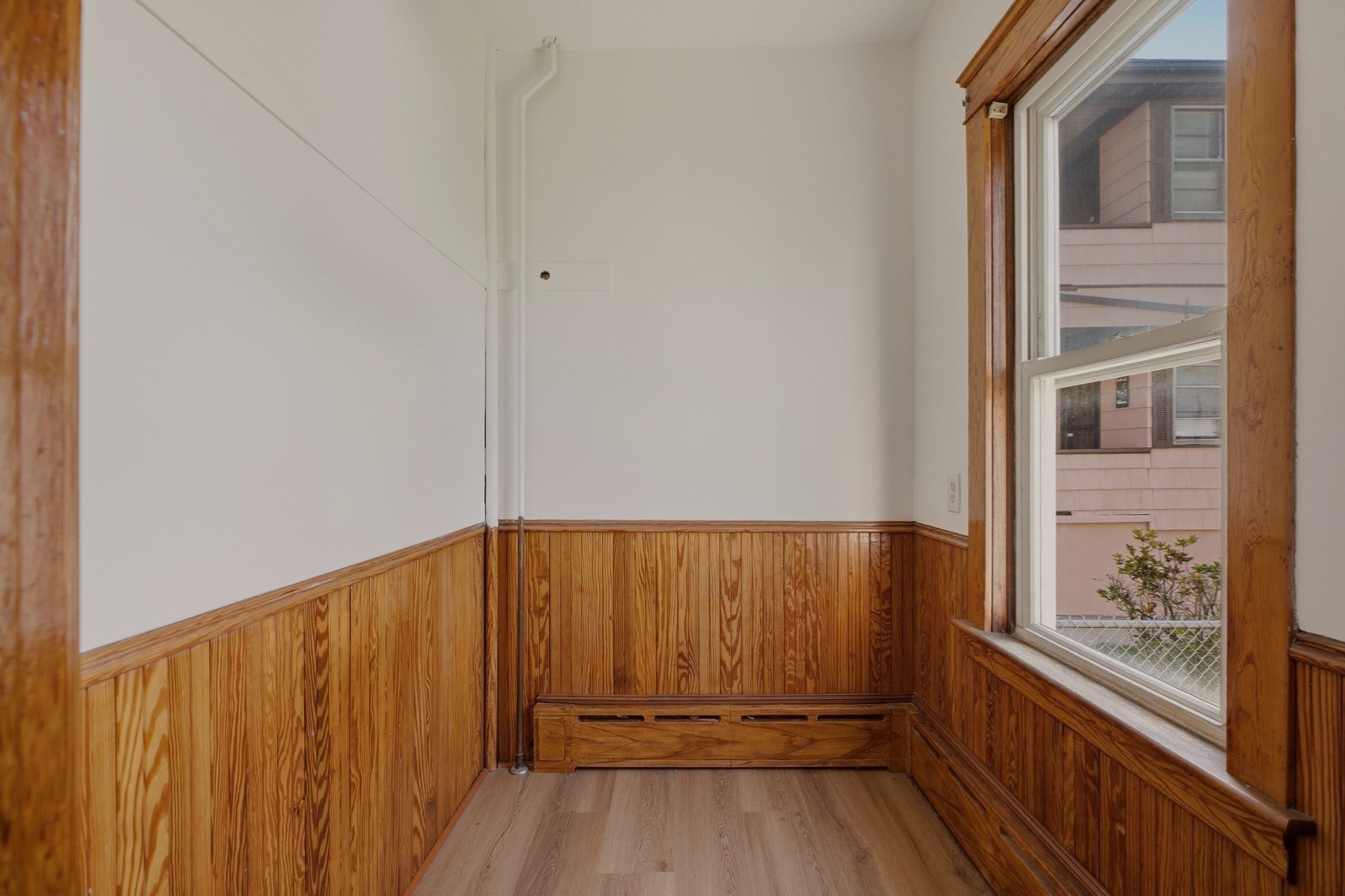 345 Sprague St Property Photo 18