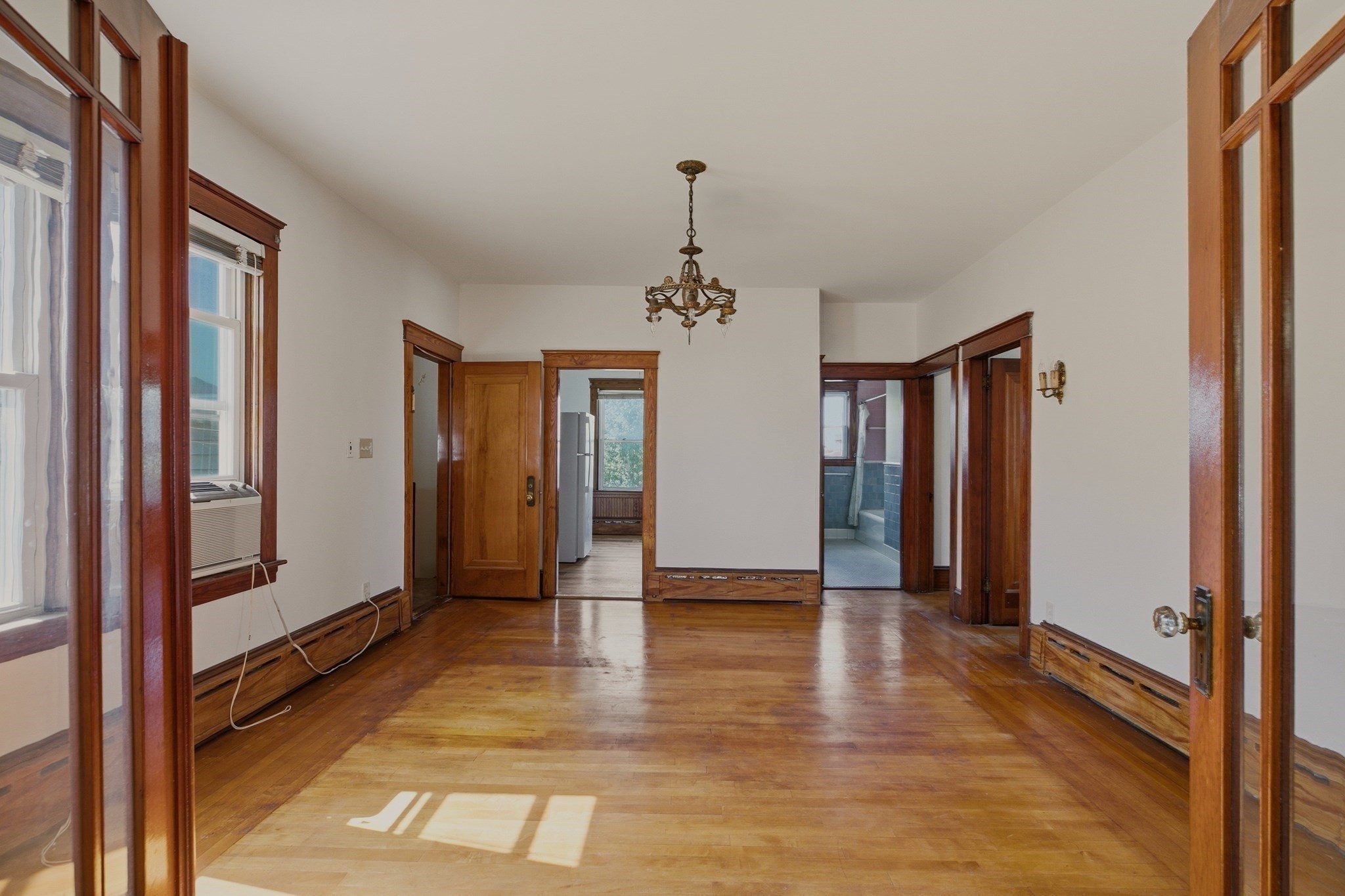 345 Sprague St Property Photo 22