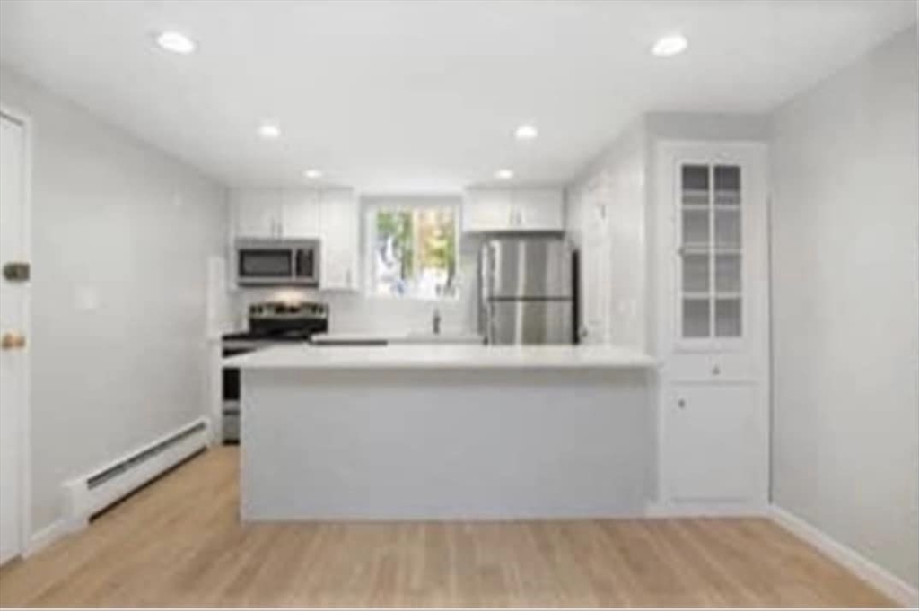 112 W. Emerson # 5 Property Photo 1