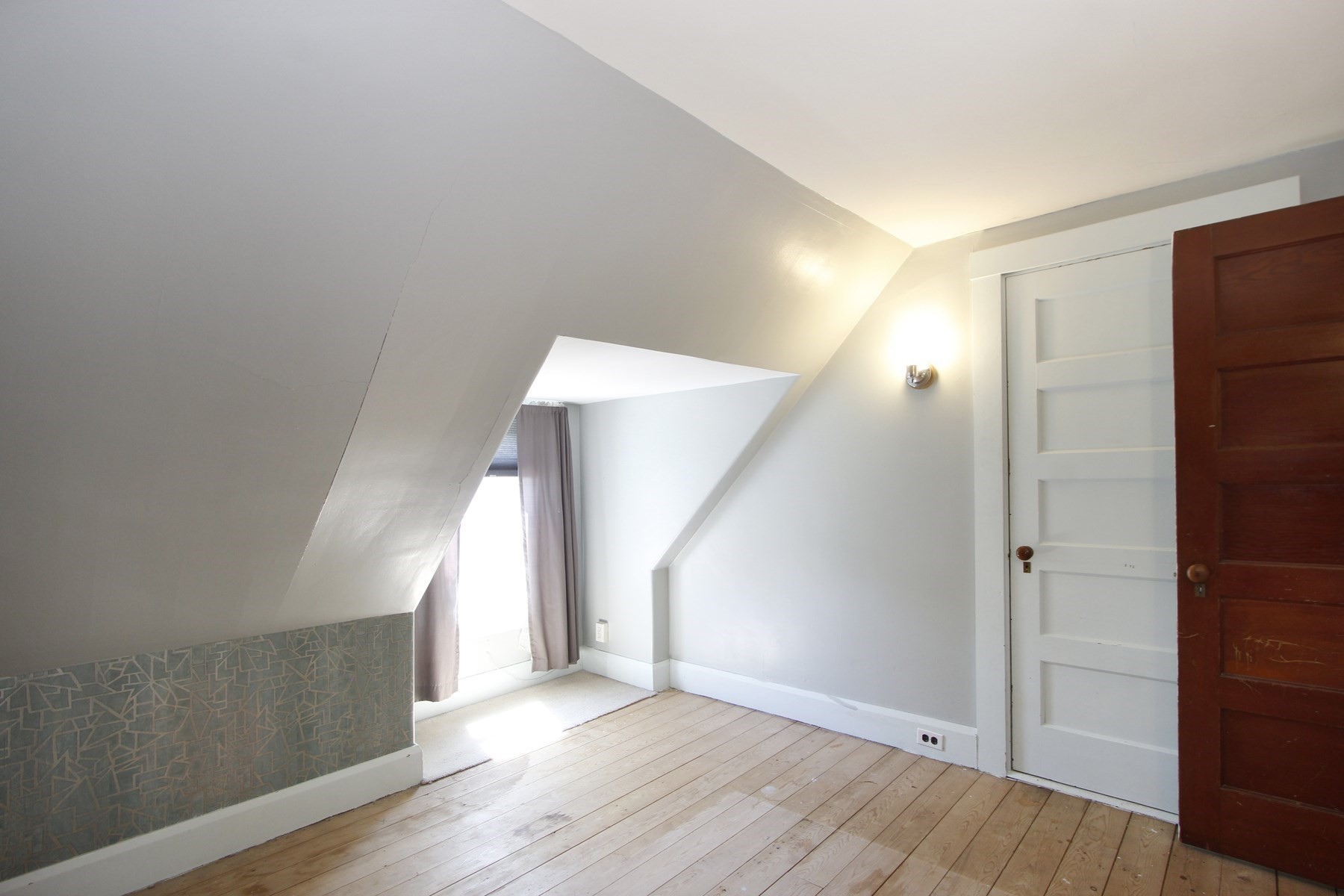 35 Peirce Street Property Photo 34