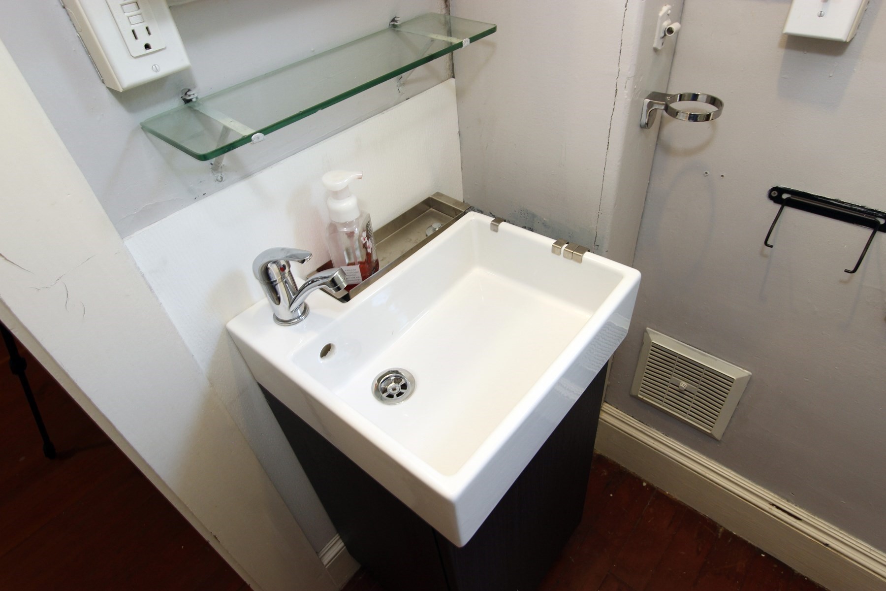 35 Peirce Street Property Photo 37