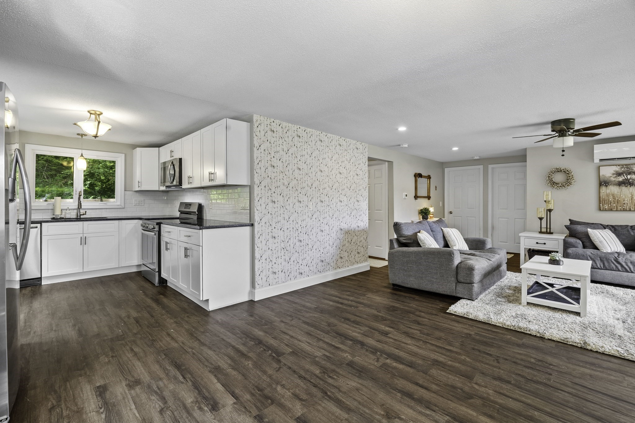 1535 Center Street Property Photo 11