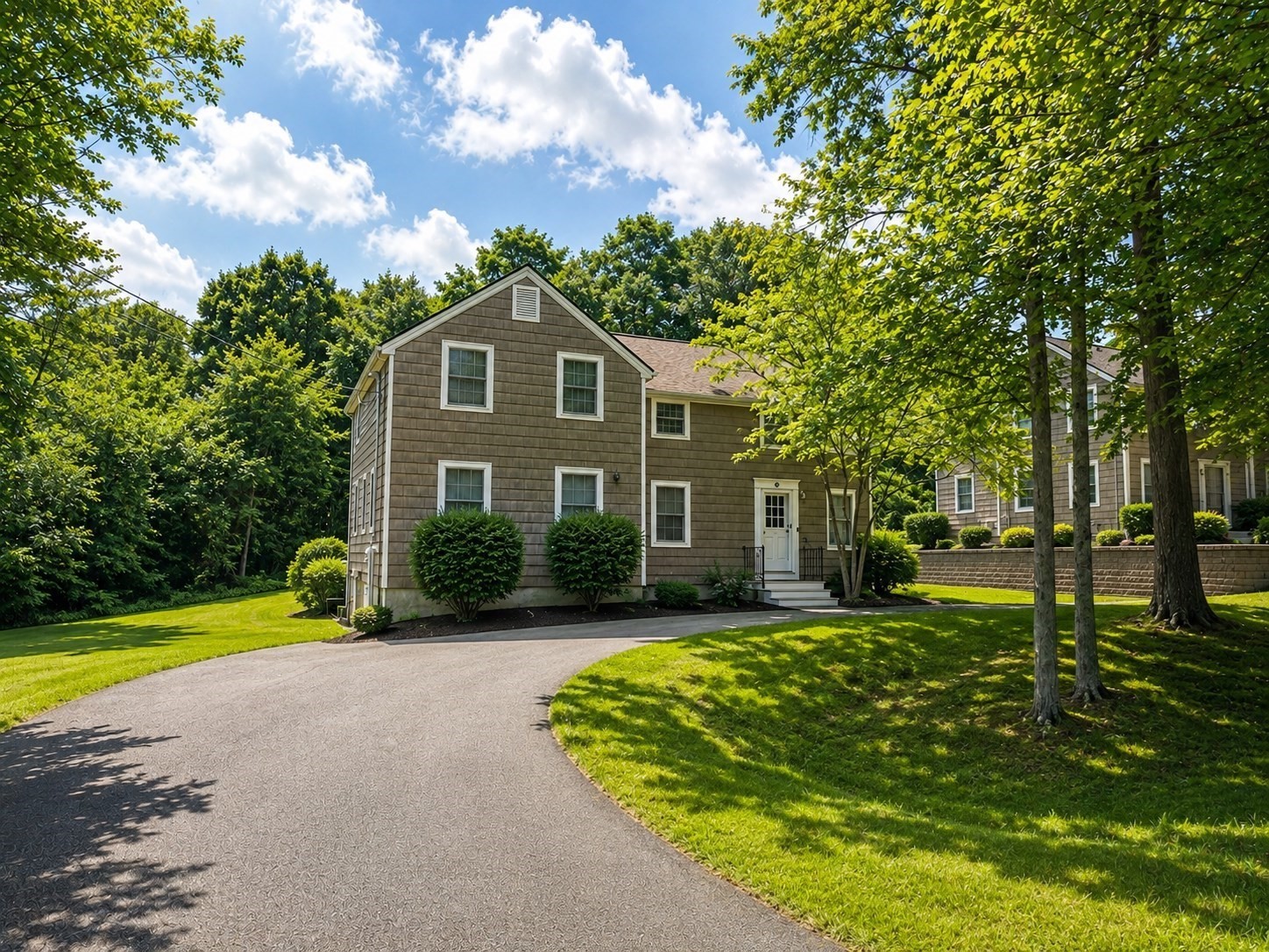 62 Laurel St # B Property Photo 1