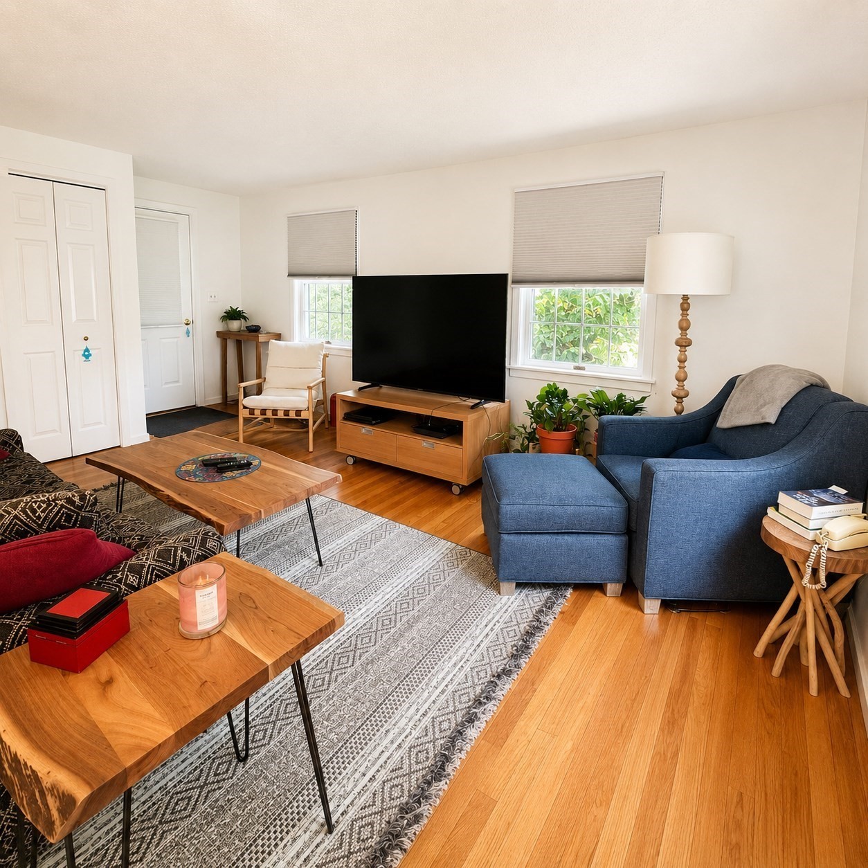62 Laurel St # B Property Photo 8