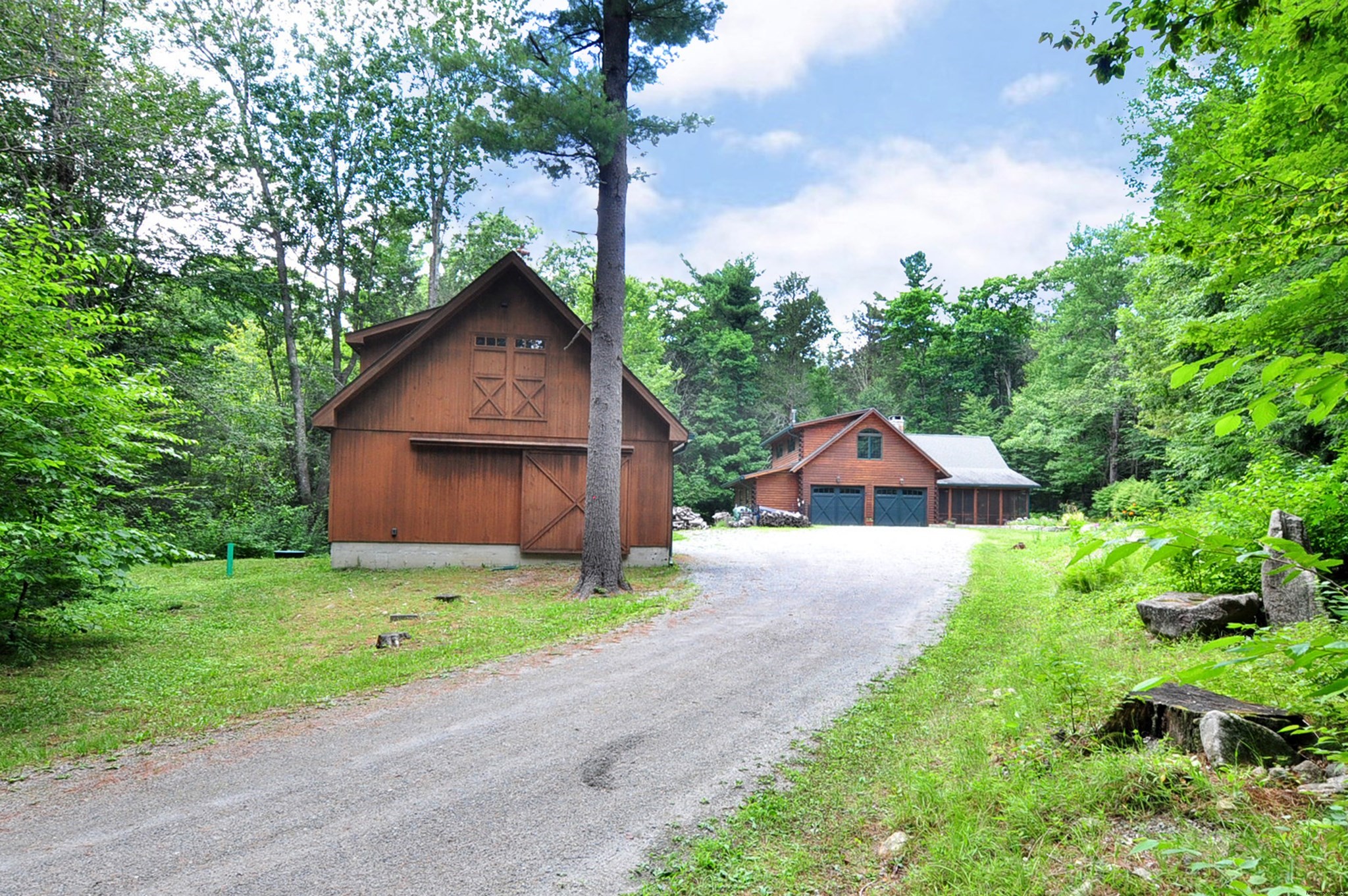 1111 Clubhouse Rd Property Photo 4