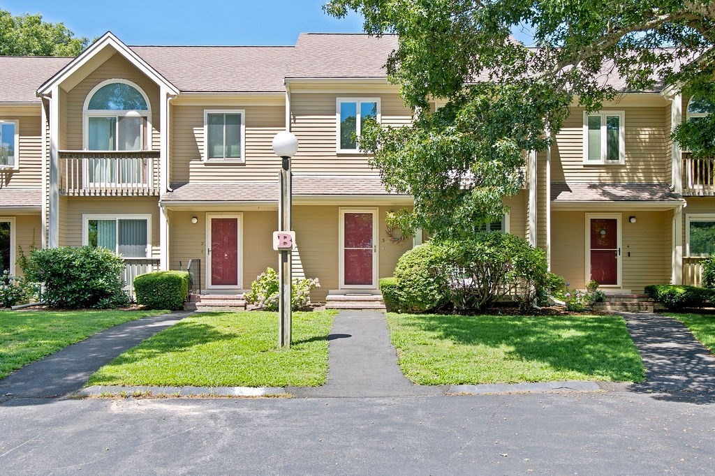 15 Denver Dr # B3 Property Photo 3