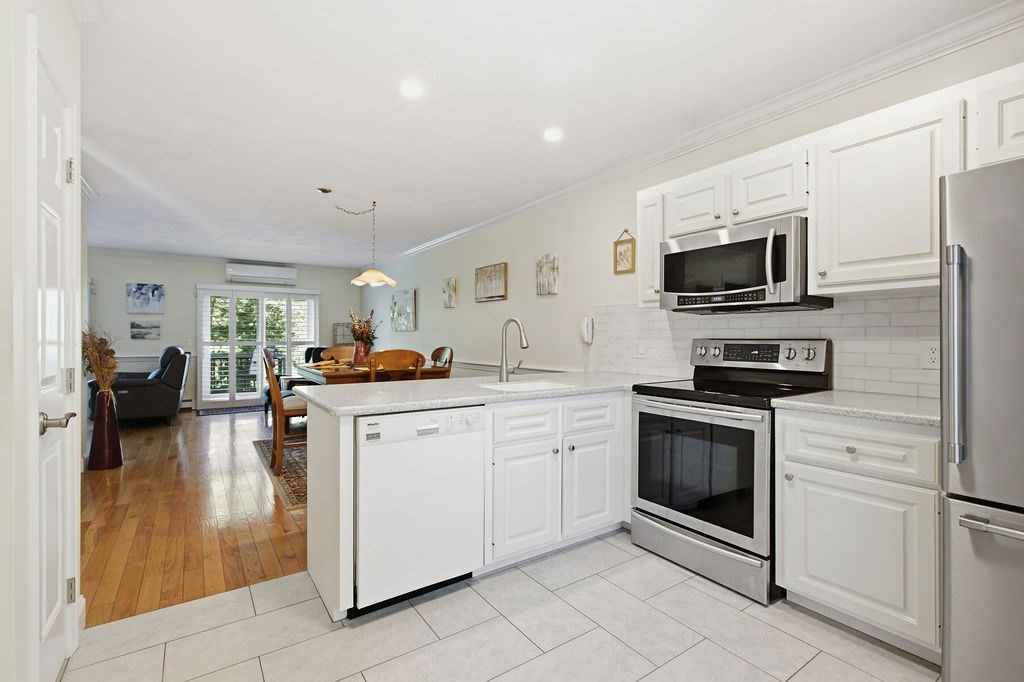 15 Denver Dr # B3 Property Photo 13
