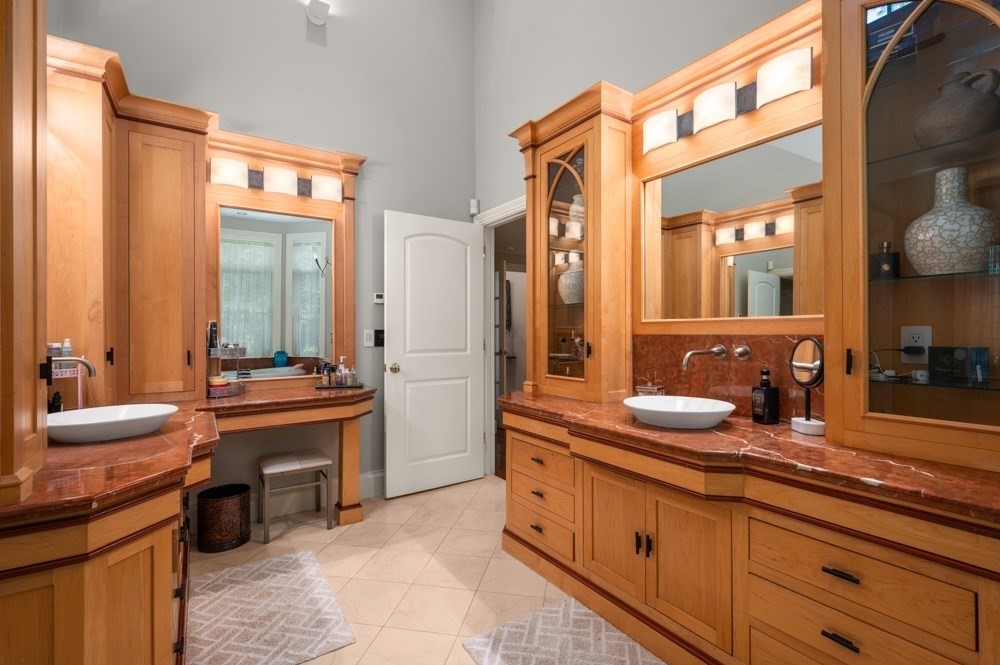 11 Black Horse Lane Property Photo 15