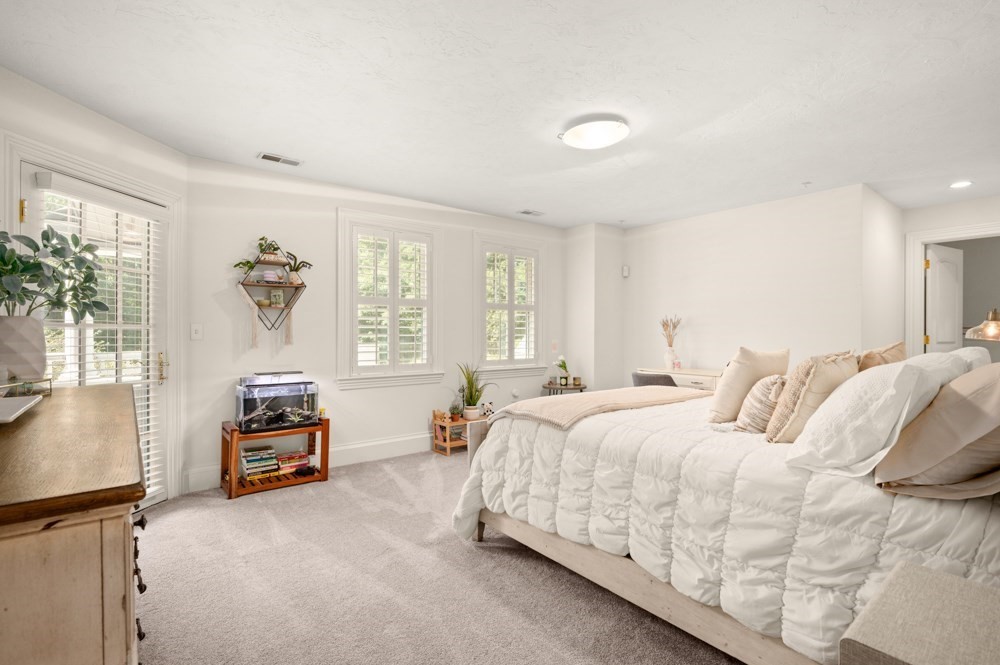 11 Black Horse Lane Property Photo 21