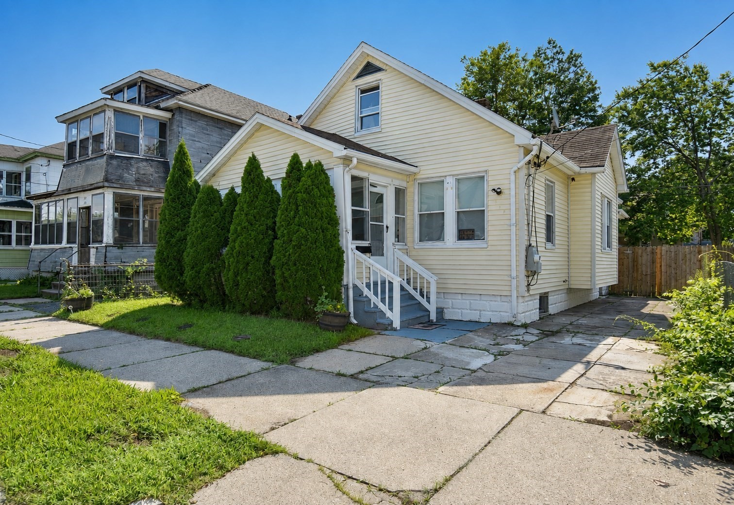 119 Littleton St Property Photo 1