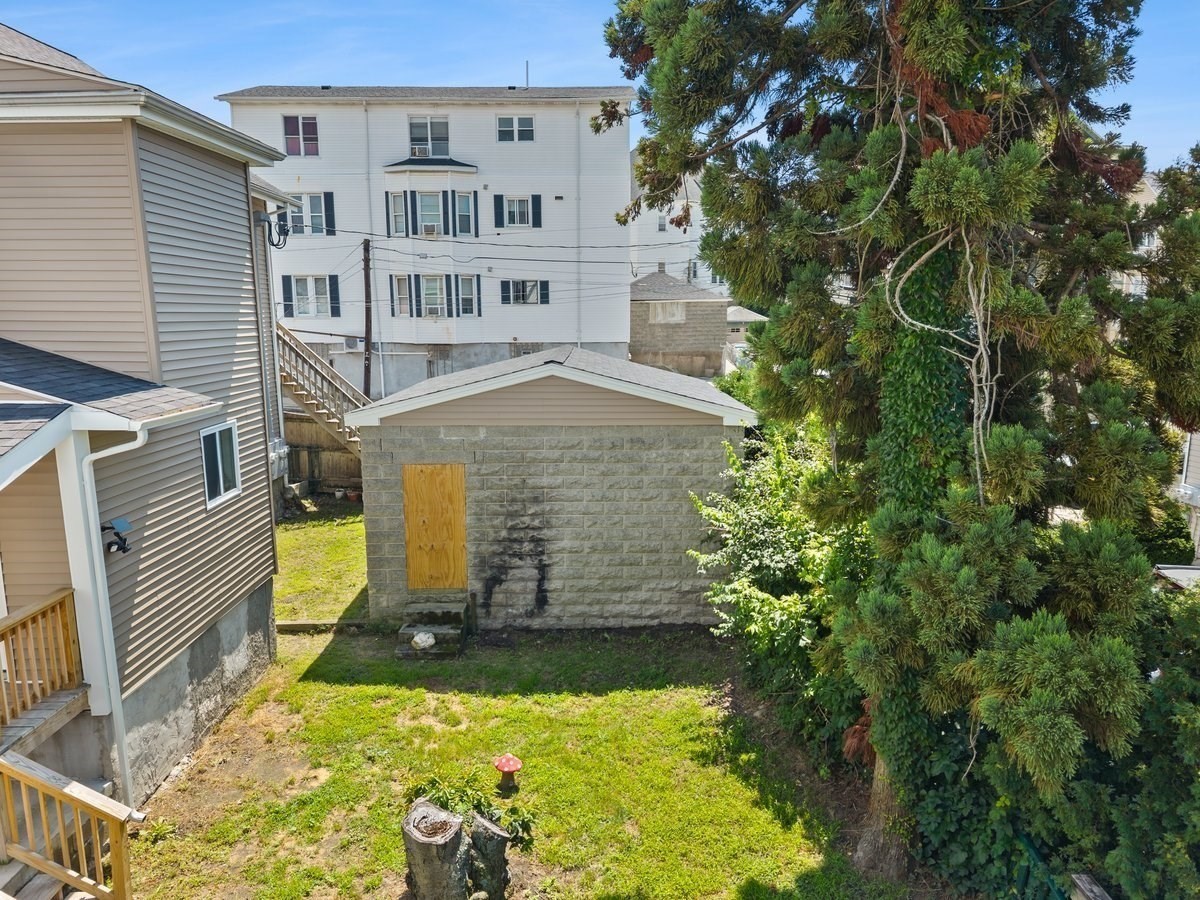 315 Washington St Property Photo 33