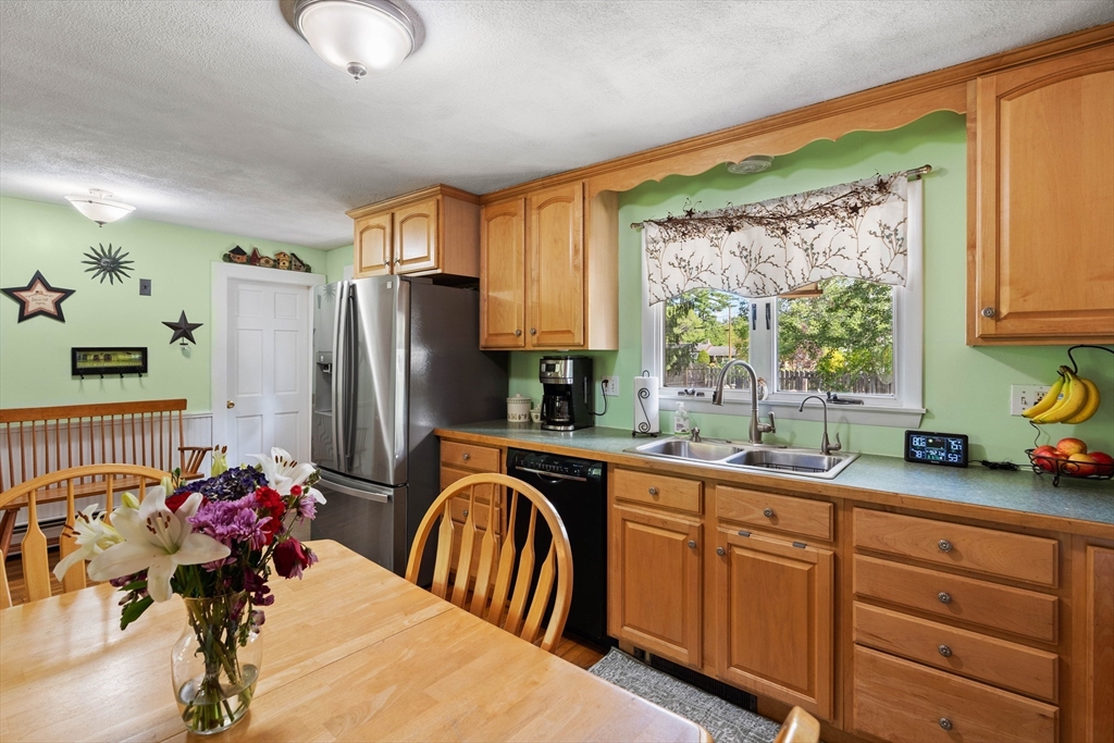 78 Lowell Rd Property Photo 14