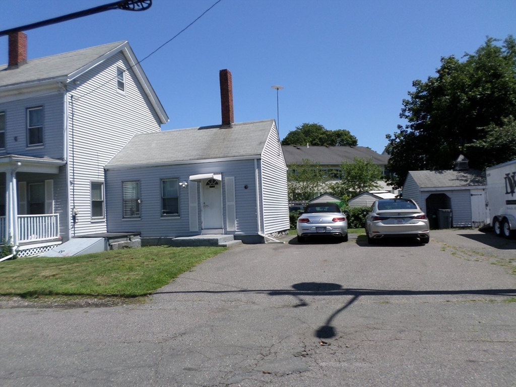 406 Lincoln Ave Property Photo 6