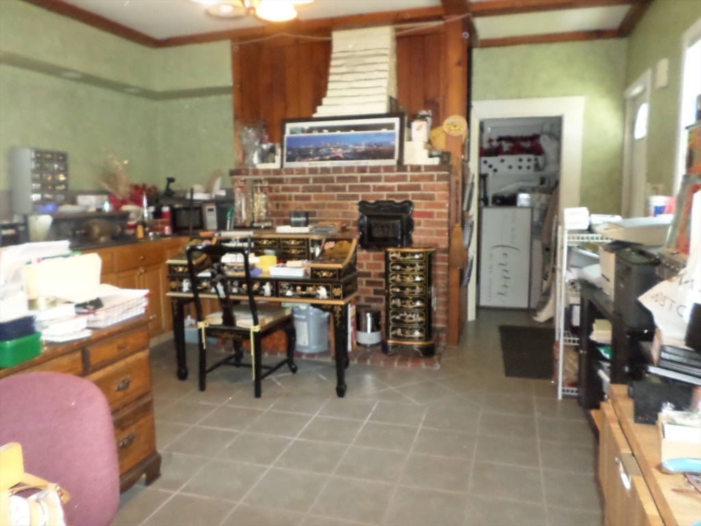 406 Lincoln Ave Property Photo 18