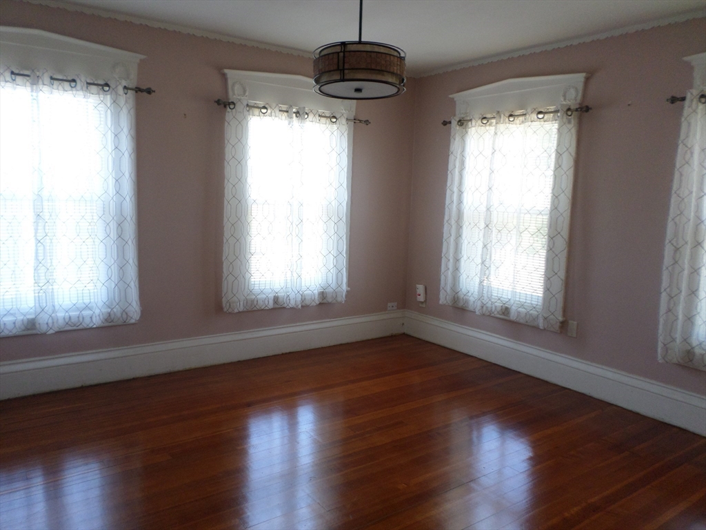 406 Lincoln Ave Property Photo 20
