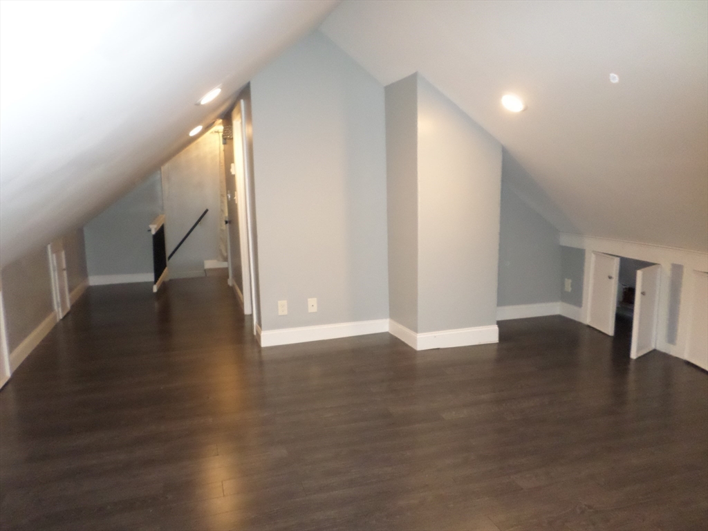 406 Lincoln Ave Property Photo 22