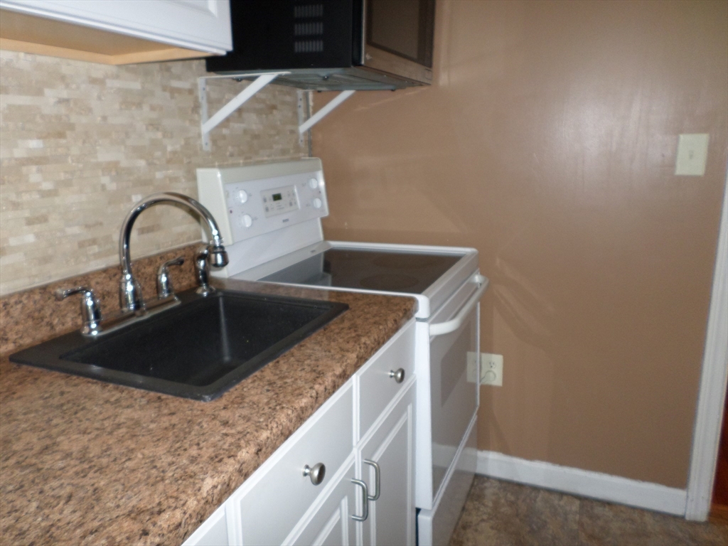 406 Lincoln Ave Property Photo 25