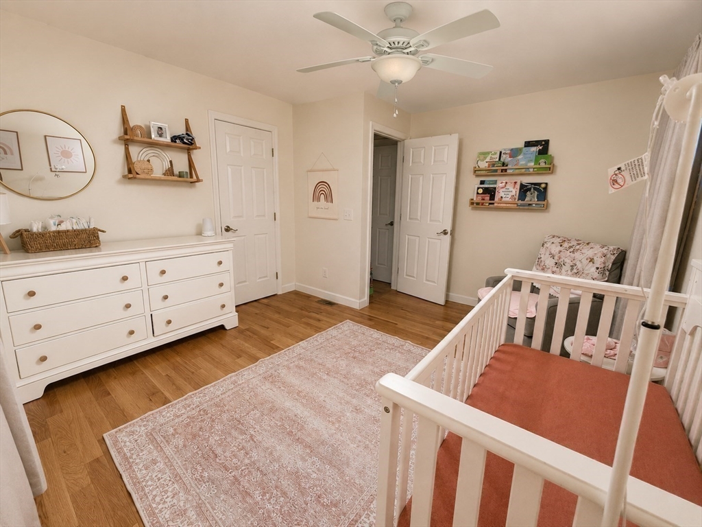 24 Montclair St Property Photo 14