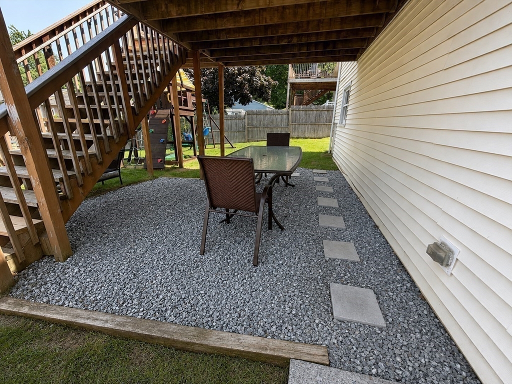 24 Montclair St Property Photo 24