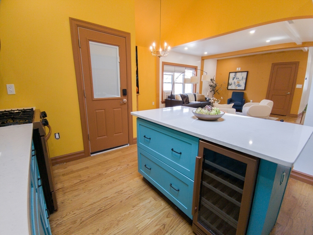360 Harvard St Property Photo 6