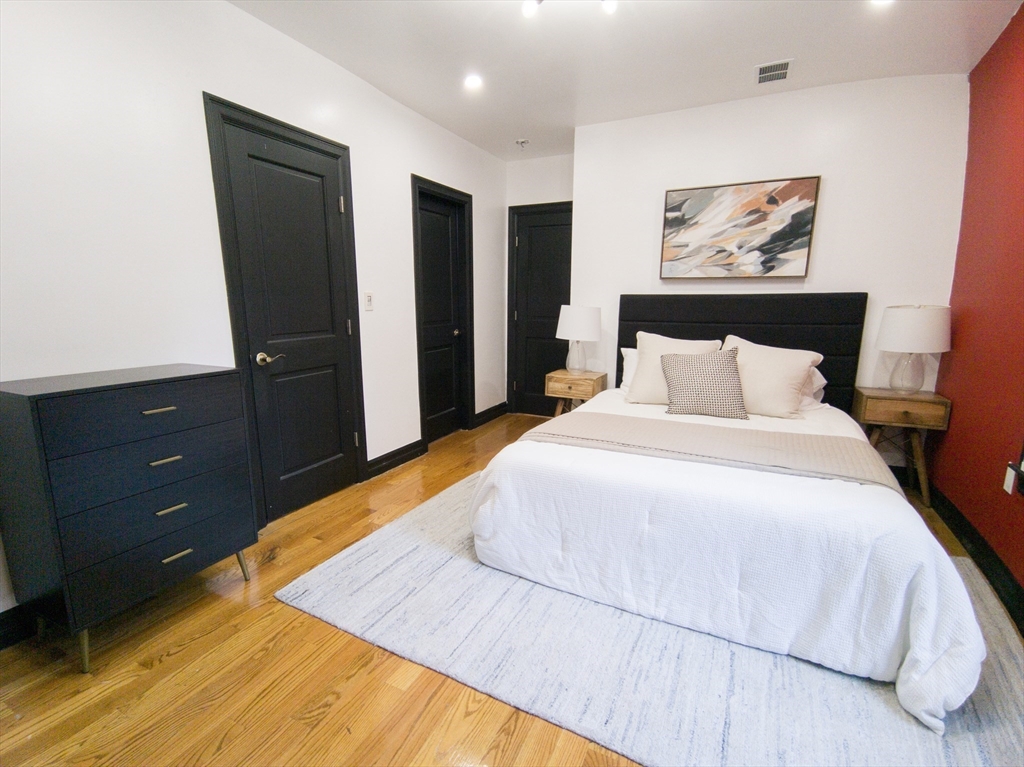 360 Harvard St Property Photo 14